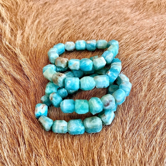 NWT blue aragonite bracelets set of two or 4 - Picture 3 of 8